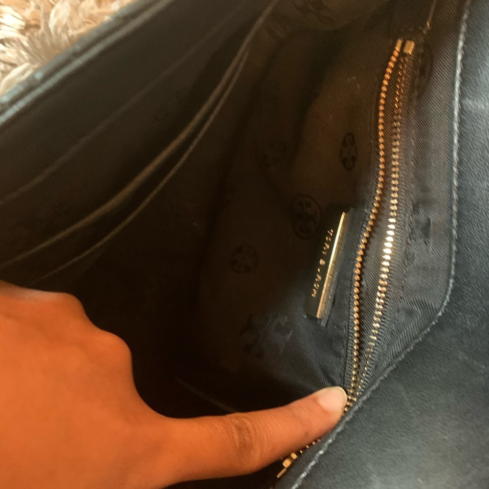 Tory Burch Fleming Convertible Shoulder Bag - Picture 10 of 16